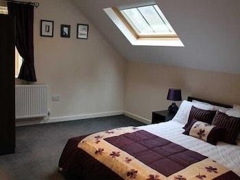 Hotel We Three Loggerheads Gwernymynydd Exterior foto